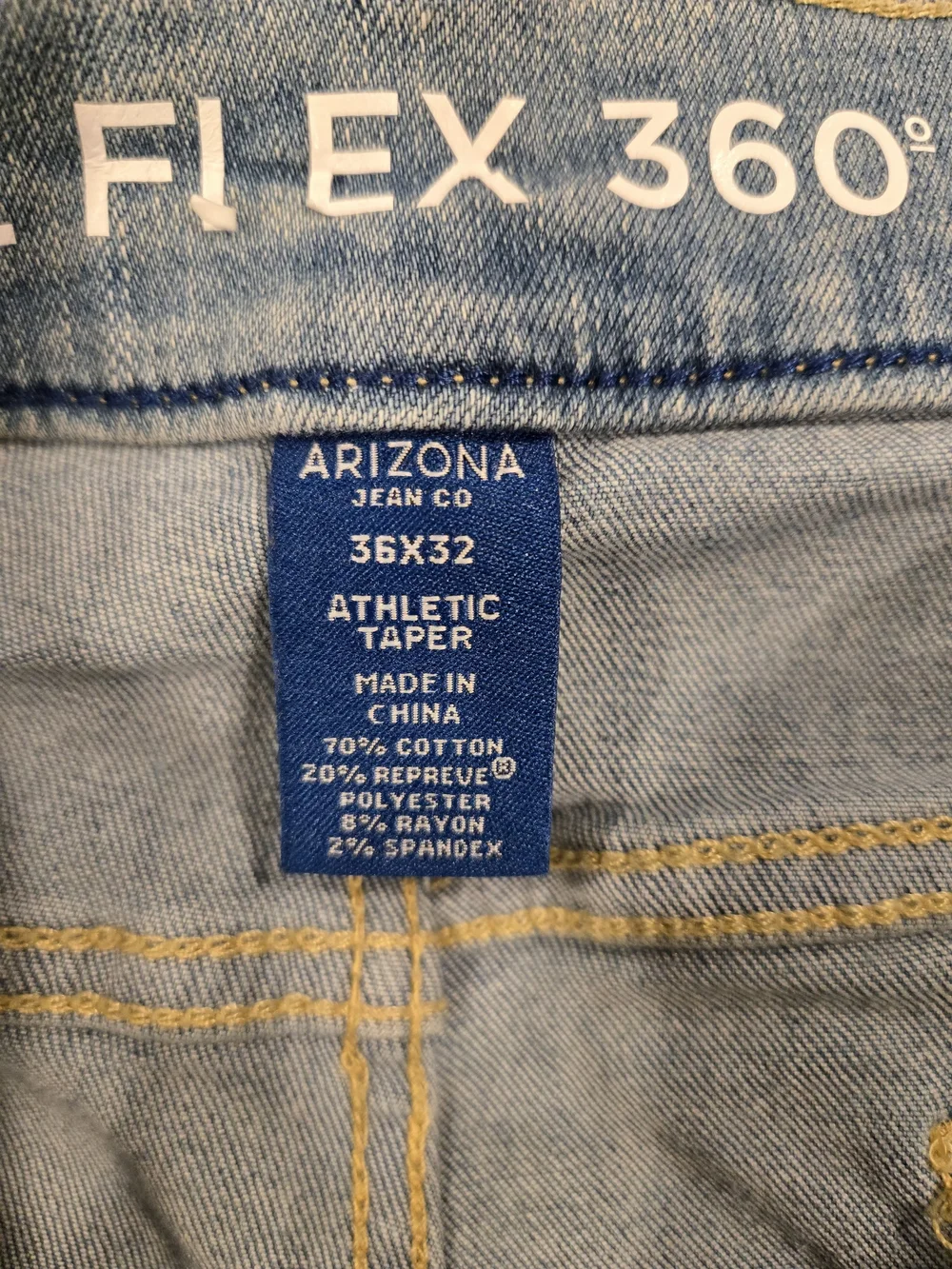 *Arizona Jean Co* Athletic Taper Jeans - Light Denim